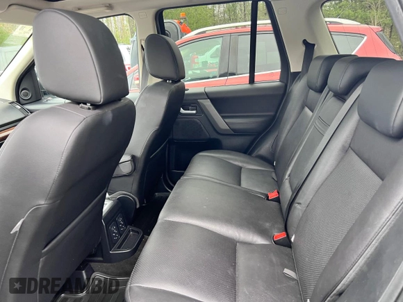2009 Land Rover LR2 HSE with VIN SALFT24N59H146579, listed as a Copart auction lot 49926905 with 97,826 mi miles and Clean title. Bid and sale history available at DreamBid. Image 6.