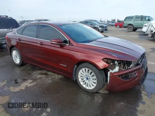 2015 Ford Fusion SE Hybrid with VIN 3FA6P0LU8FR172313, listed as a IAAI auction lot 41556556 with 152,567 mi miles. Bid and sale history available at carsss.com. Image 1.