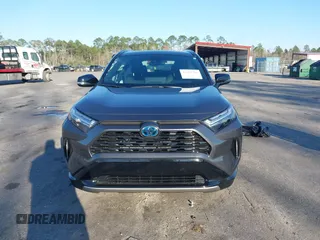 2024 Toyota RAV4 Hybrid XSE with VIN 2T3E6RFV0RW068643, listed as a IAAI auction lot 41621702 with 10,332 mi miles. Bid and sale history available at carsss.com. Image 12.