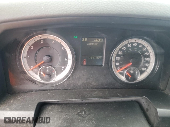 2018 Ram 1500 SLT z VIN 1C6RR6GG9JS324452, wystawiony jako Copart lot #61229885 z przebiegiem 164 145 mil mil oraz Czysty tytuł • Clean title. Historia ofert i sprzedaży dostępna na DreamBid. Obrazek 9.