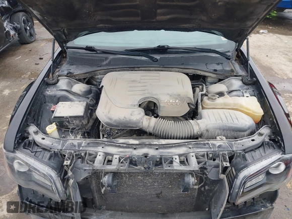 2014 Chrysler 300 S with VIN 2C3CCABG9EH373159, listed as a IAAI auction lot 41707636 with 218,045 mi miles and . Bid and sale history available at DreamBid. Image 10.