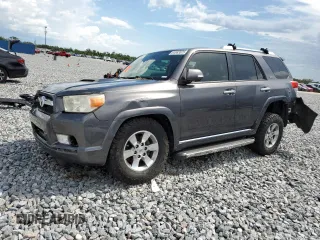 2012 Toyota 4Runner SR5 with VIN JTEZU5JR8C5042716, listed as a Copart auction lot 61833525 with 170,997 mi miles and Salvage title. Bid and sale history available at DreamBid. Image 1.