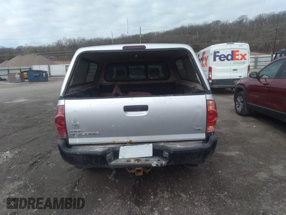 2008 Toyota Tacoma with VIN 5TEUU42N08Z469915, listed as a IAAI auction lot 41807203 with 177,699 mi miles and . Bid and sale history available at DreamBid. Image 16.