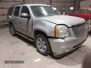 2010 GMC Yukon SLT with VIN 1GKUKCE0XAR291193, listed as a IAAI auction lot 41239646 with 201,047 mi miles. Bid and sale history available at carsss.com. Image 1.