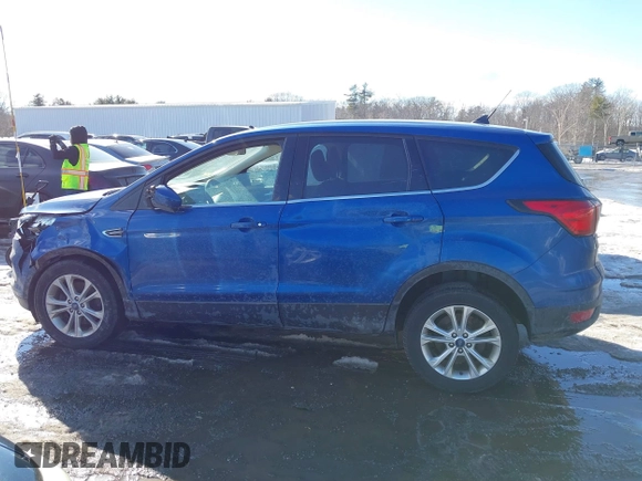 2019 Ford Escape SE z VIN 1FMCU9GD6KUA26821, wystawiony jako IAAI lot #41615726 z przebiegiem 98 071 mil mil oraz . Historia ofert i sprzedaży dostępna na DreamBid. Obrazek 14.