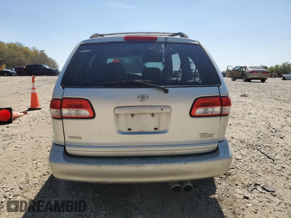 2002 Toyota Sienna LE with VIN 4T3ZF13C92U455851, listed as a Copart auction lot 50604805 with 270,037 mi miles and Non Repairable. Bid and sale history available at carsss.com. Image 6.