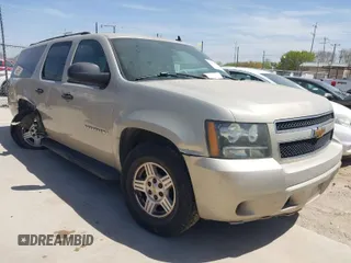 2007 Chevrolet Suburban LT with VIN 3GNFC16JX7G133370, listed as a IAAI auction lot 41823107 with 246,261 mi miles. Bid and sale history available at carsss.com. Image 1.