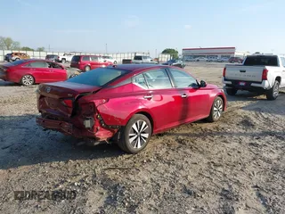 2021 Nissan Altima SV with VIN 1N4BL4DV9MN342736, listed as a IAAI auction lot 42046321 with 81,937 mi miles and . Bid and sale history available at DreamBid. Image 4.