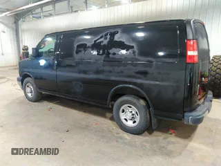 2018 Chevrolet Express Cargo Van with VIN 1GCWGAFP5J1185884, listed as a IAAI auction lot 40386466 with 1 mi miles. Bid and sale history available at carsss.com. Image 3.