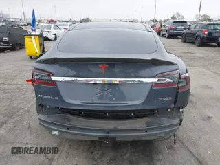 2016 Tesla Model S 90D с VIN 5YJSA1E45GF143853, выставлен на аукционе IAAI как лот 42097333 с пробегом 86 672 миль миль и . История ставок и продаж доступна на DreamBid. Изображение 17.