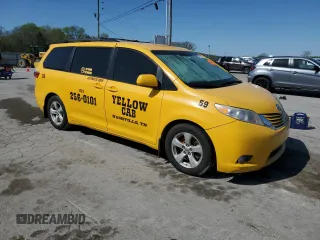 2015 Toyota Sienna LE AAS with VIN 5TDKK3DC9FS571386, listed as a Copart auction lot 52040875 with Not Provided miles and Salvage Title. Bid and sale history available at DreamBid. Image 4.