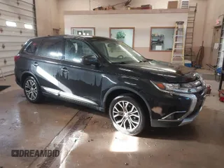 2017 Mitsubishi Outlander ES z VIN JA4AZ2A35HZ002438, wystawiony jako IAAI lot #41051330 z przebiegiem 121 150 mil mil oraz . Historia ofert i sprzedaży dostępna na DreamBid. Obrazek 1.