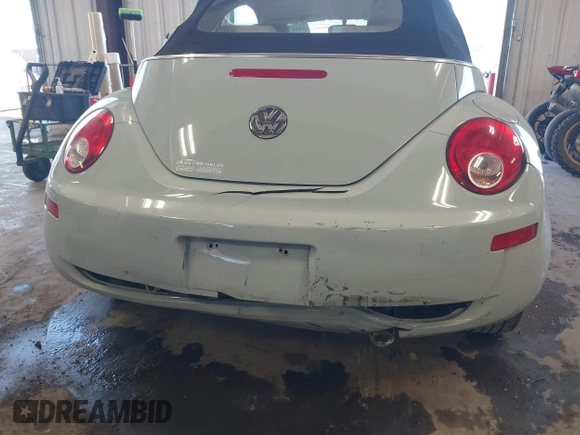 2010 Volkswagen Beetle with VIN 3VWRG3AL1AM003482, listed as a IAAI auction lot 42191257 with 76,072 mi miles and . Bid and sale history available at DreamBid. Image 6.