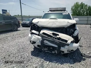 2003 Chevrolet Avalanche z VIN 3GNEK13T13G198218, wystawiony jako Copart lot #57139535 z przebiegiem 186 333 mil mil oraz Szkoda całkowita • Salvage title. Historia ofert i sprzedaży dostępna na DreamBid. Obrazek 13.
