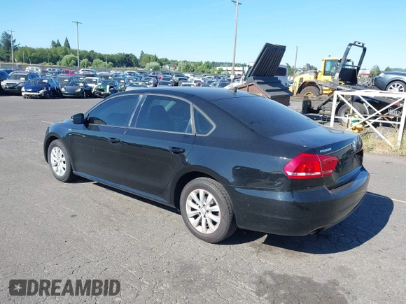 2014 Volkswagen Passat S with VIN 1VWAT7A33EC028875, listed as a IAAI auction lot 42762915 with 137,747 mi miles and . Bid and sale history available at DreamBid. Image 3.