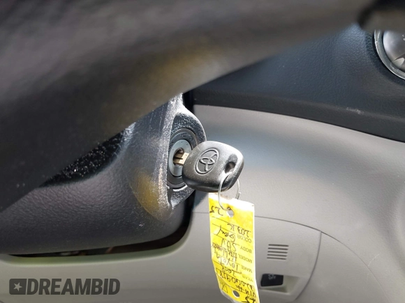 2008 Toyota Highlander with VIN JTEES41AX82060958, listed as a IAAI auction lot 42266787 with 210,652 mi miles and . Bid and sale history available at DreamBid. Image 11.