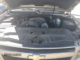 2008 Chevrolet Tahoe 3LT with VIN 1GNFC13038R145292, listed as a IAAI auction lot 42542523 with 220,224 mi miles and . Bid and sale history available at DreamBid. Image 10.