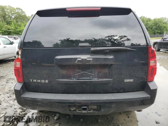 2008 Chevrolet Tahoe LTZ with VIN 1GNFK13078J119781, listed as a Copart auction lot 57043715 with 343,318 mi miles and Salvage title. Bid and sale history available at DreamBid. Image 6.