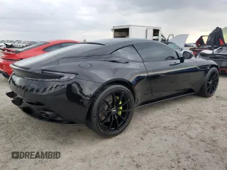 2019 Aston Martin DB11 z VIN SCFRMFEV1KGL07949, wystawiony jako Copart lot #75059624 z przebiegiem 8798 mil mil oraz Nie do naprawy. Historia ofert i sprzedaży dostępna na DreamBid. Obrazek 3.