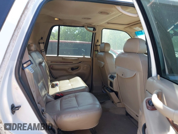 2001 Lincoln Navigator with VIN 5LMFU28A41LJ05964, listed as a IAAI auction lot 42266923 with 209,426 mi miles and . Bid and sale history available at DreamBid. Image 8.