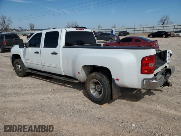 2013 Chevrolet Silverado 3500HD LT with VIN 1GC4K0C8XDF132943, listed as a Copart auction lot 49234385 with 224,654 mi miles and Salvage Title. Bid and sale history available at carsss.com. Image 2.