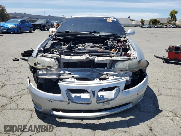2006 Pontiac GTO z VIN 6G2VX12U16L565993, wystawiony jako Copart lot #57291015 z przebiegiem 190 257 mil mil oraz Szkoda całkowita • Salvage title. Historia ofert i sprzedaży dostępna na DreamBid. Obrazek 5.
