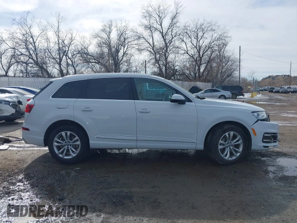 2017 Audi Q7 Premium Plus with VIN WA1LAAF70HD042719, listed as a IAAI auction lot 41653074 with 52,287 mi miles. Bid and sale history available at carsss.com. Image 13.