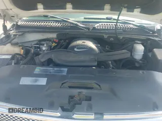 2002 Chevrolet Suburban LT with VIN 1GNFK16Z92J330675, listed as a IAAI auction lot 42815531 with 203,297 mi miles and . Bid and sale history available at DreamBid. Image 14.