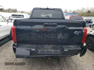 2023 Toyota Tundra SR z VIN 5TFKB5DBXPX123141, wystawiony jako Copart lot #80703724 z przebiegiem 41 050 mil mil oraz Szkoda całkowita • Salvage title. Historia ofert i sprzedaży dostępna na DreamBid. Obrazek 6.