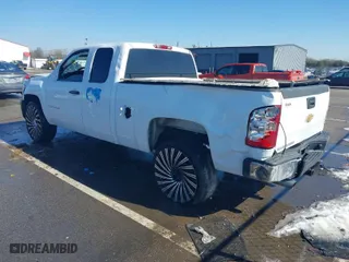 2012 Chevrolet Silverado 1500 Work Truck with VIN 1GCRCPEX5CZ247060, listed as a IAAI auction lot 41650364 with 175,587 mi miles. Bid and sale history available at carsss.com. Image 3.