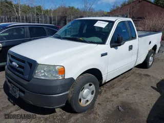 2007 Ford F-150 XL with VIN 1FTRF122X7NA21347, listed as a IAAI auction lot 41932101 with 112,623 mi miles. Bid and sale history available at carsss.com. Image 2.