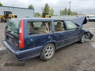 1998 Volvo V70 with VIN YV1LW5575W2504937, listed as a Copart auction lot 52700504 with Not provided miles and Salvage title. Bid and sale history available at DreamBid. Image 3.