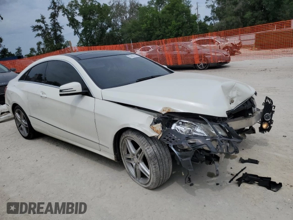 2011 Mercedes-Benz E 350 with VIN WDDKJ5GB5BF085434, listed as a Copart auction lot 55985565 with 169,351 mi miles and Salvage Title. Bid and sale history available at DreamBid. Image 4.