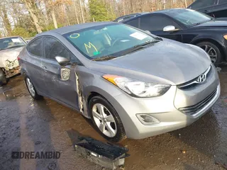 2011 Hyundai Elantra GLS с VIN KMHDH4AE1BU093985, выставлен на аукционе IAAI как лот 41101288 с пробегом 80 882 миль миль и . История ставок и продаж доступна на DreamBid. Изображение 1.