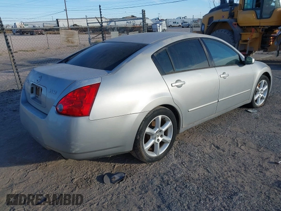 2005 Nissan Maxima 3.5 SL with VIN 1N4BA41E45C850099, listed as a IAAI auction lot 41175555 with 188,136 mi miles. Bid and sale history available at carsss.com. Image 4.