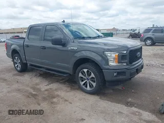 2020 Ford F-150 XL z VIN 1FTEW1EPXLFB46584, wystawiony jako IAAI lot #42505844 z przebiegiem Nie podano mil oraz . Historia ofert i sprzedaży dostępna na DreamBid. Obrazek 1.