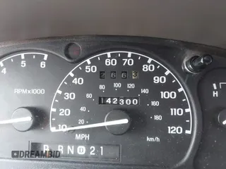 2002 Ford Ranger XL z VIN 1FTYR10U42PA72394, wystawiony jako IAAI lot #42316547 z przebiegiem 142 300 mil mil oraz . Historia ofert i sprzedaży dostępna na DreamBid. Obrazek 15.