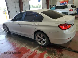 2015 BMW 3 Series 328i xDrive z VIN WBA3B5C5XFP653959, wystawiony jako Copart lot #61956095 z przebiegiem 97 599 mil mil oraz Szkoda całkowita • Salvage title. Historia ofert i sprzedaży dostępna na DreamBid. Obrazek 2.