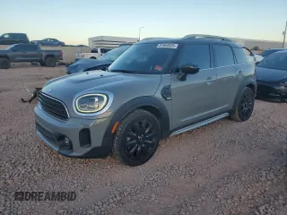 2021 MINI Countryman Oxford Edition with VIN WMZ23BR04M3M78201, listed as a Copart auction lot 87664925 with 42,151 mi miles and Salvage Title. Bid and sale history available at carsss.com. Image 1.