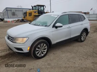 2018 Volkswagen Tiguan S with VIN 3VV0B7AX3JM080876, listed as a Copart auction lot 42998825 with 151,654 mi miles and Salvage Title. Bid and sale history available at DreamBid. Image 1.