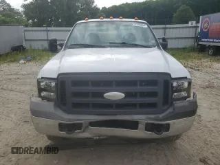 2005 Ford F-250 XL with VIN 1FTSX21595EA44275, listed as a Copart auction lot 57294604 with 253,438 mi miles and Clean title. Bid and sale history available at DreamBid. Image 5.
