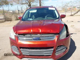 2014 Ford Escape SE with VIN 1FMCU0GX1EUB33821, listed as a IAAI auction lot 41702719 with 1 mi miles. Bid and sale history available at carsss.com. Image 11.