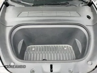 2021 Tesla Model Y Long Range с VIN 5YJYGDEE2MF243763, выставлен на аукционе Copart как лот 54941665 с пробегом 39 516 миль миль и Чистый • Clean title. История ставок и продаж доступна на DreamBid. Изображение 13.