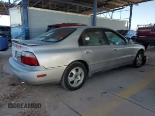 1997 Honda Accord Special Edition z VIN 1HGCD5603VA135630, wystawiony jako Copart lot #57807945 z przebiegiem 202 533 mil mil oraz Szkoda całkowita • Salvage title. Historia ofert i sprzedaży dostępna na DreamBid. Obrazek 3.