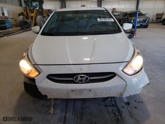 2015 Hyundai Accent SE with VIN KMHCT4AE1FU818081, listed as a Copart auction lot 89109165 with 158,406 mi miles and Clean Title. Bid and sale history available at carsss.com. Image 5.