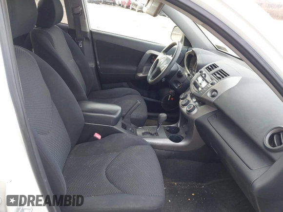 2007 Toyota RAV4 Sport with VIN JTMBK32V475015031, listed as a IAAI auction lot 41641627 with 178,980 mi miles. Bid and sale history available at carsss.com. Image 5.