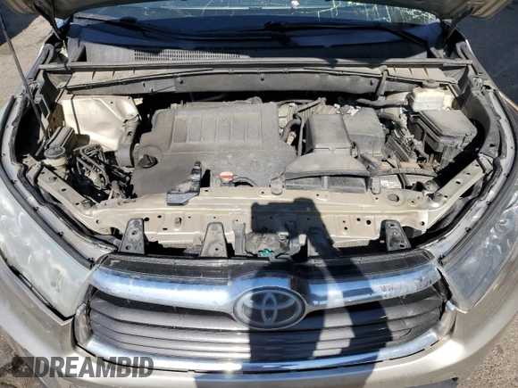 2015 Toyota Highlander Limited with VIN 5TDDKRFH4FS212497, listed as a Copart auction lot 63467635 with 492,359 mi miles and Salvage title. Bid and sale history available at DreamBid. Image 12.