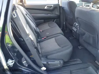 2019 Nissan Pathfinder SV with VIN 5N1DR2MM0KC623731, listed as a IAAI auction lot 40890326 with 110,608 mi miles. Bid and sale history available at carsss.com. Image 8.