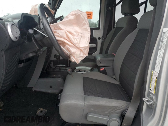 2008 Jeep Wrangler Unlimited X with VIN 1J4GB39138L608458, listed as a Copart auction lot 43549075 with 100,565 mi miles and Salvage Title. Bid and sale history available at DreamBid. Image 7.