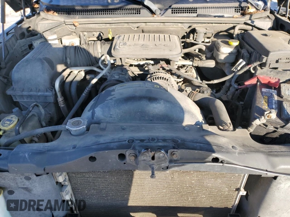 2008 Dodge Dakota SXT z VIN 1D7HW38K28S580141, wystawiony jako Copart lot #42158265 z przebiegiem 239 953 mil mil oraz Szkoda całkowita • Salvage title. Historia ofert i sprzedaży dostępna na DreamBid. Obrazek 11.